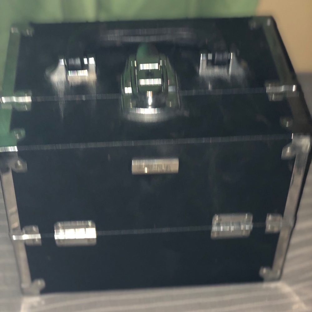 Makeup box!!
